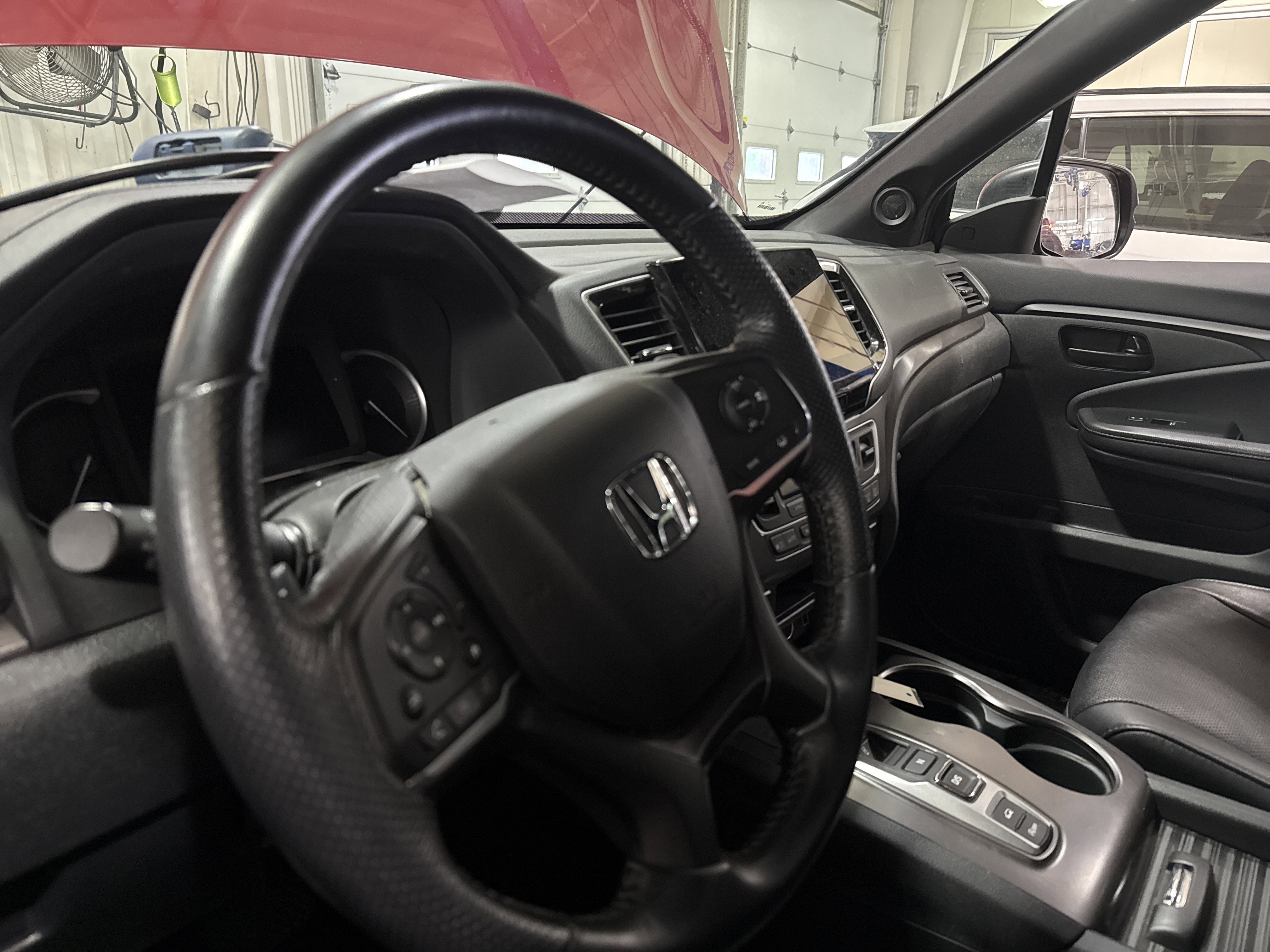 Used 2023 Honda Passport EX-L image 10