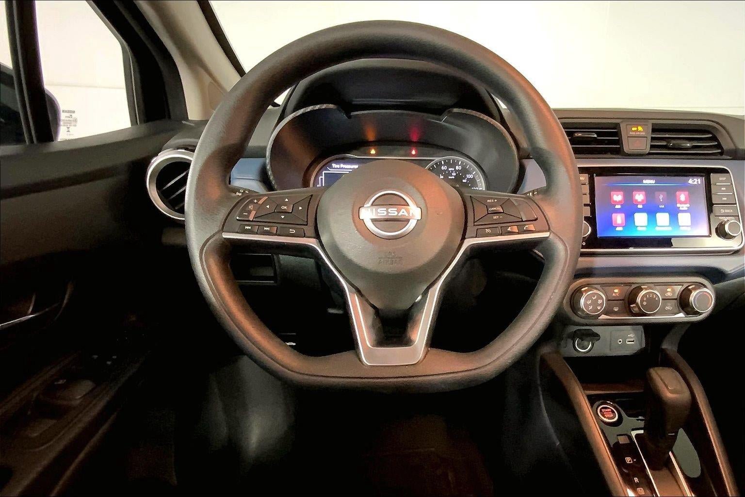 Used 2025 Nissan Versa SV FWD image 8