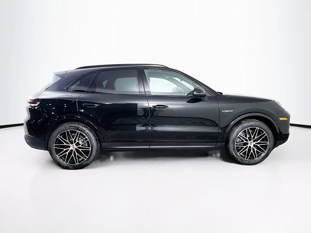 New 2026 Porsche Cayenne E-Hybrid AWD/4WD image 8