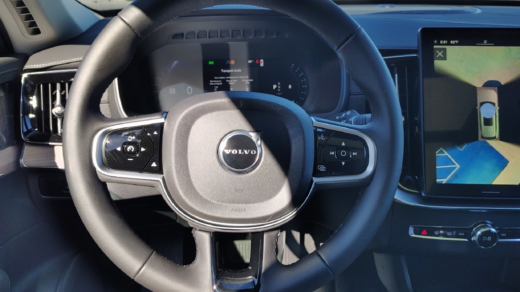 New 2026 Volvo XC90 B6 Plus w/ Protection Package Premier AWD/4WD image 13