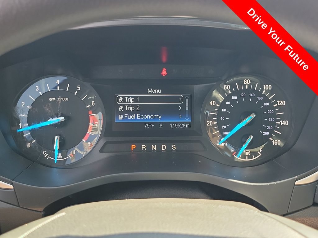 Used 2015 Ford Fusion SE FWD image 9
