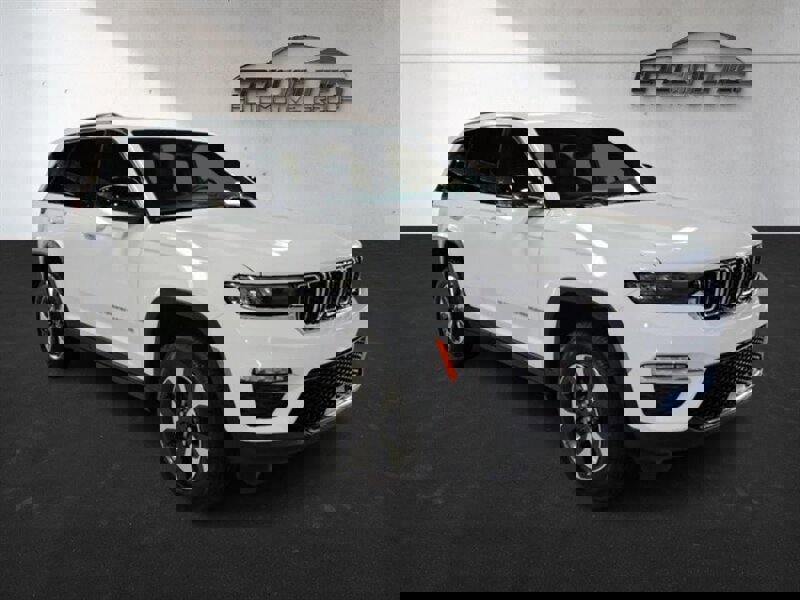 Used 2024 Jeep Grand Cherokee Limited 4xe image 1