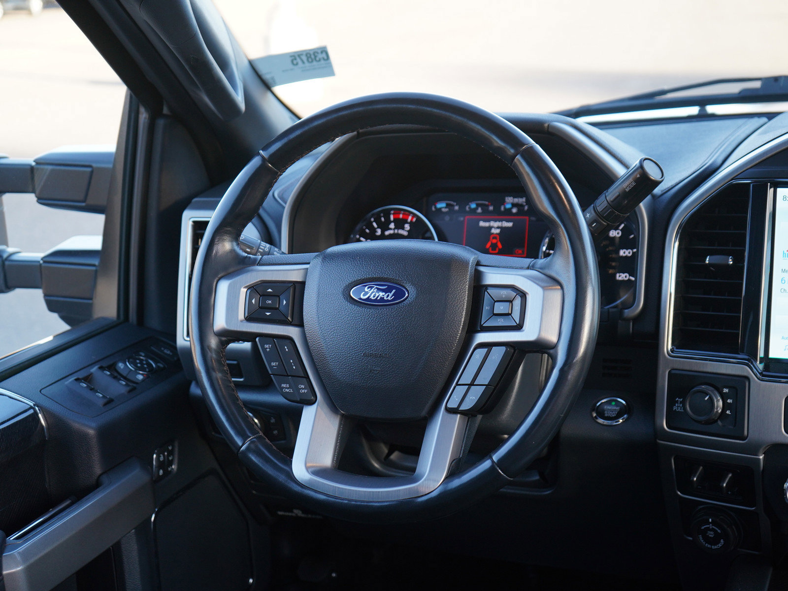 Used 2022 Ford F350 Platinum w/ FX4 Off-Road Package image 13