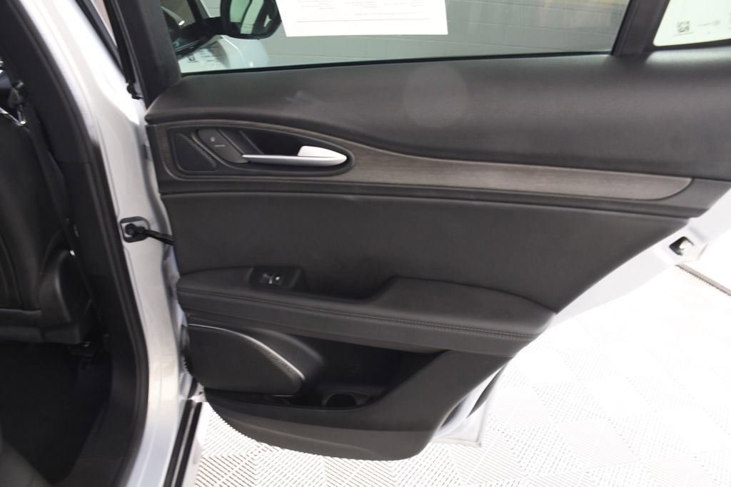 Used 2022 Alfa Romeo Stelvio Ti image 21