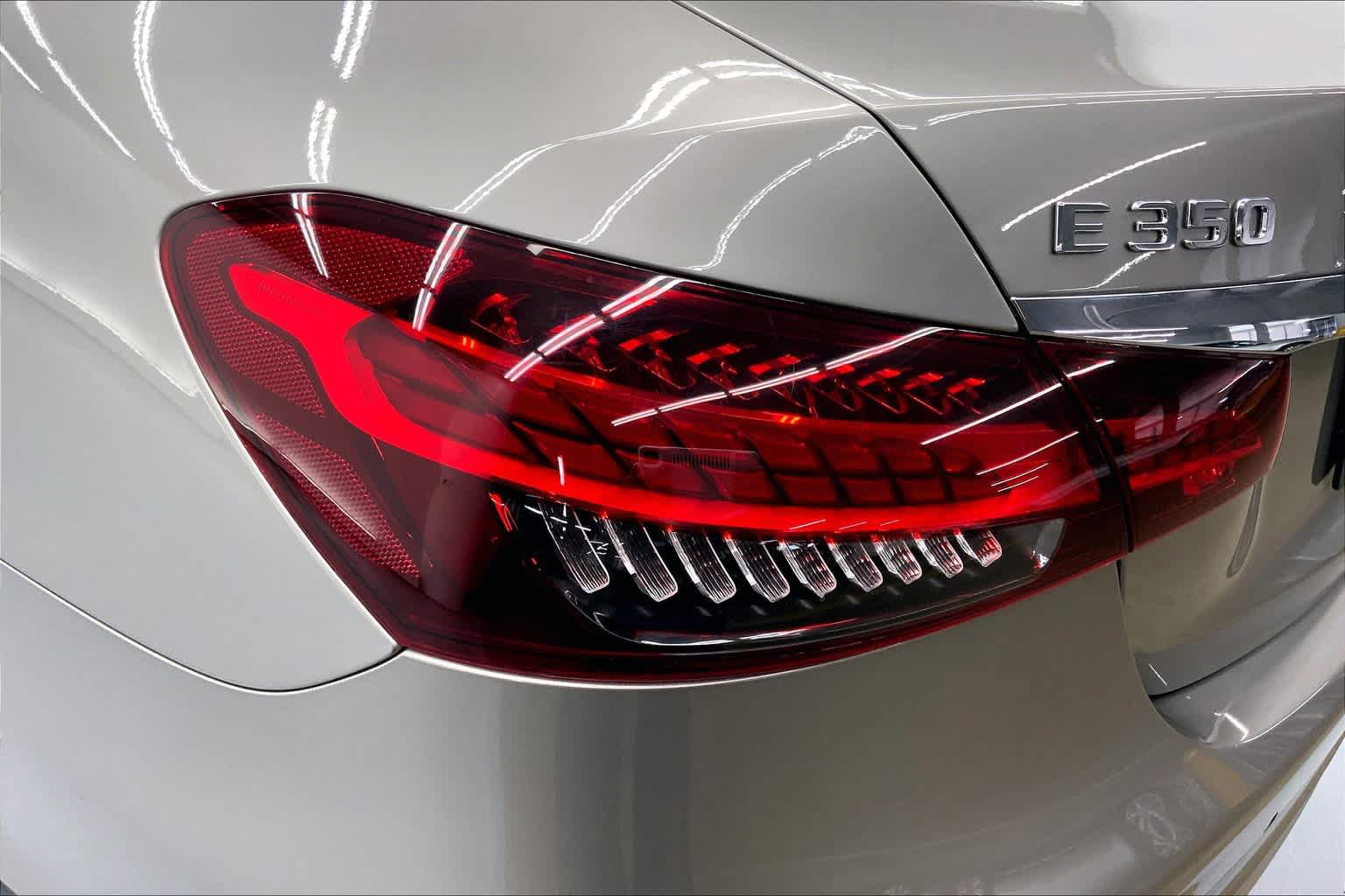 Used 2021 Mercedes-Benz E 350 Sedan image 27