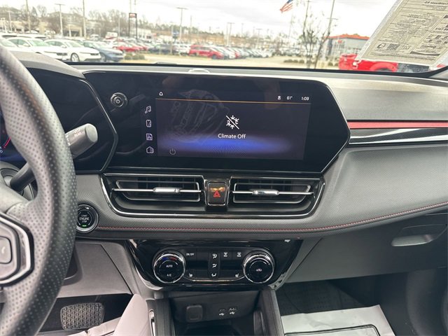 Used 2024 Chevrolet TrailBlazer RS w/ Convenience Package image 20