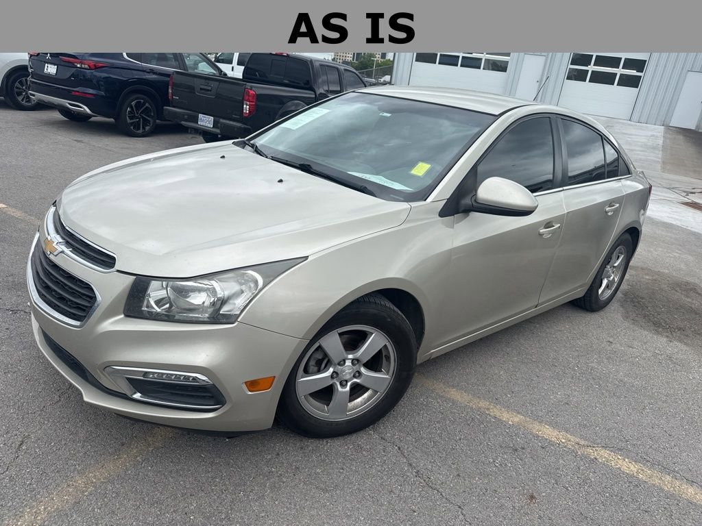 Used 2016 Chevrolet Cruze LT w/ Technology Package FWD image 1