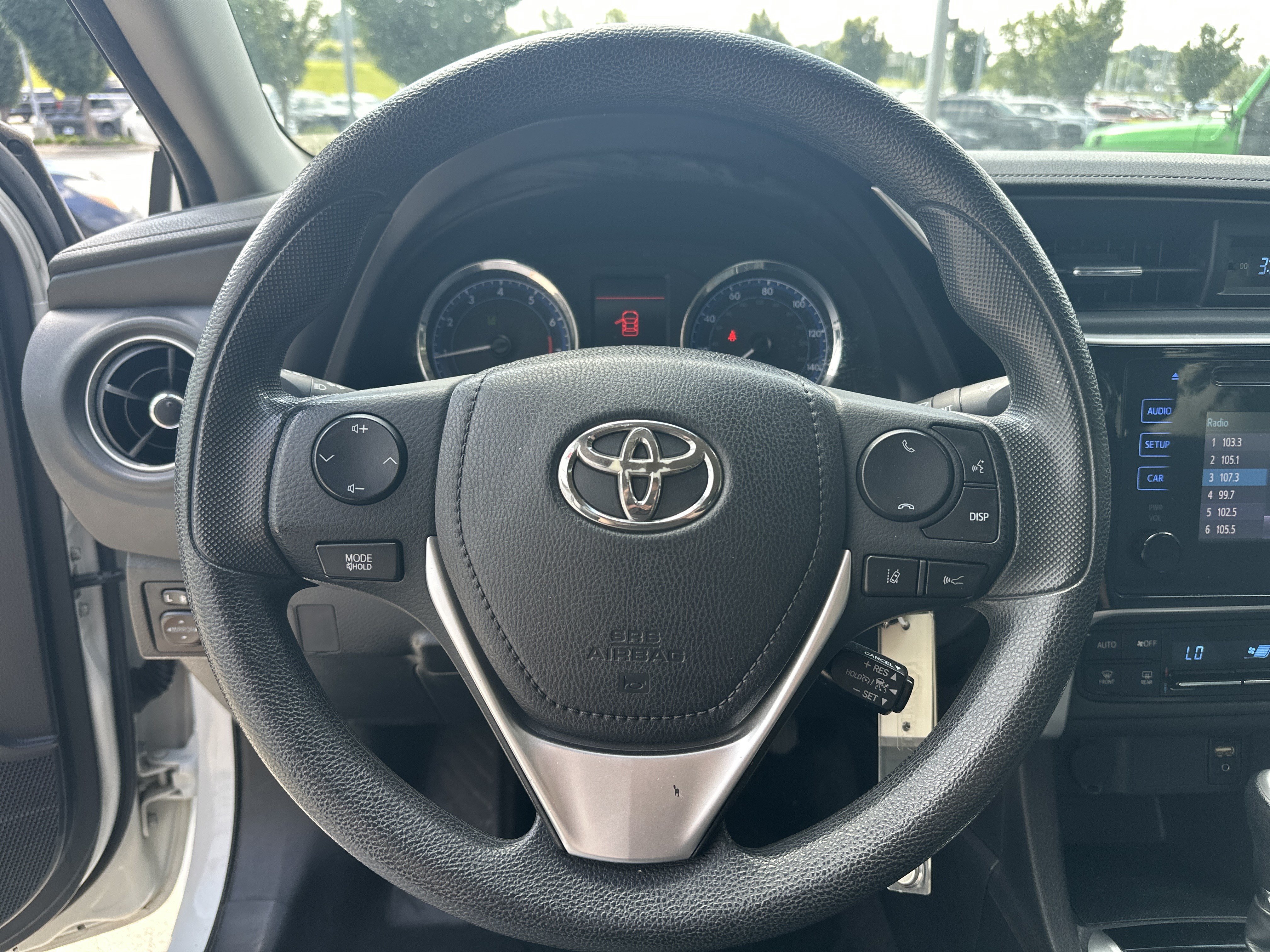 Used 2017 Toyota Corolla LE FWD image 17