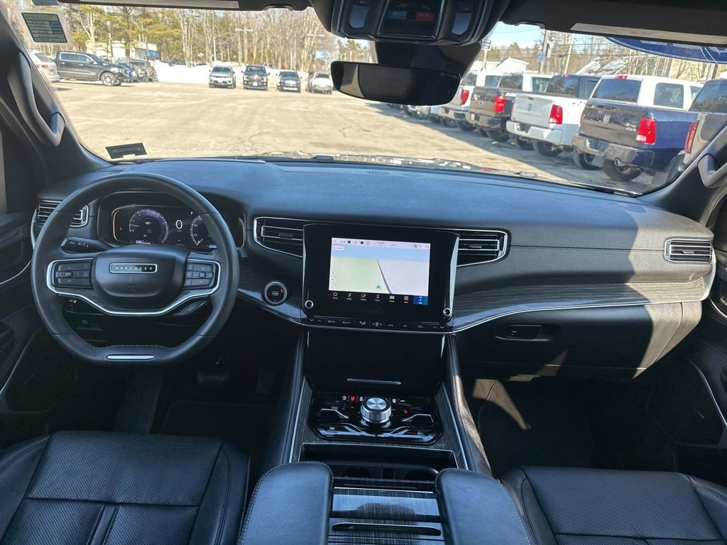 Used 2022 Jeep Wagoneer Series III image 16