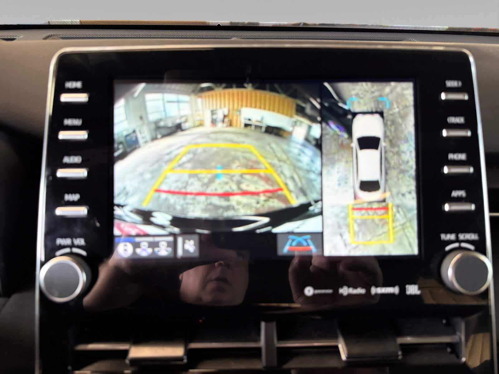 Used 2022 Toyota Avalon Limited w/ Advanced Safety Package FWD image 16