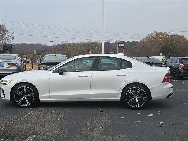 Used 2024 Volvo S60 B5 Core image 6