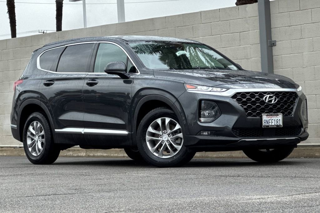 Used 2020 Hyundai Santa Fe SEL image 2