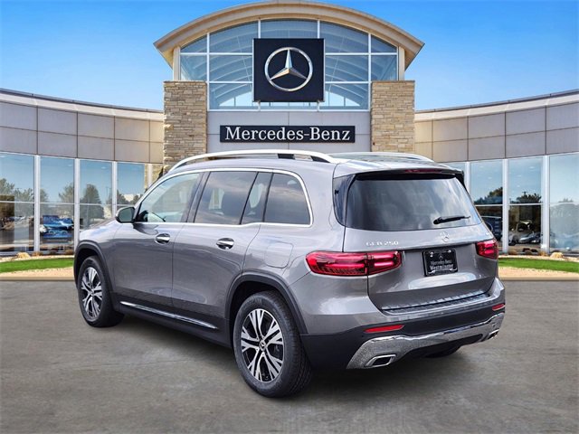 New 2026 Mercedes-Benz GLB 250 4MATIC image 3