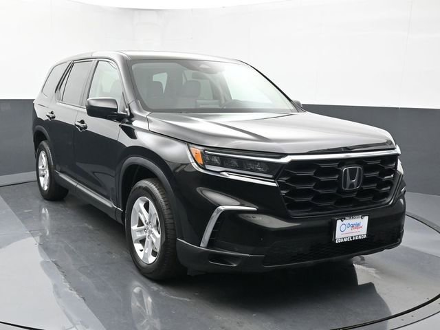 Used 2024 Honda Pilot LX image 7
