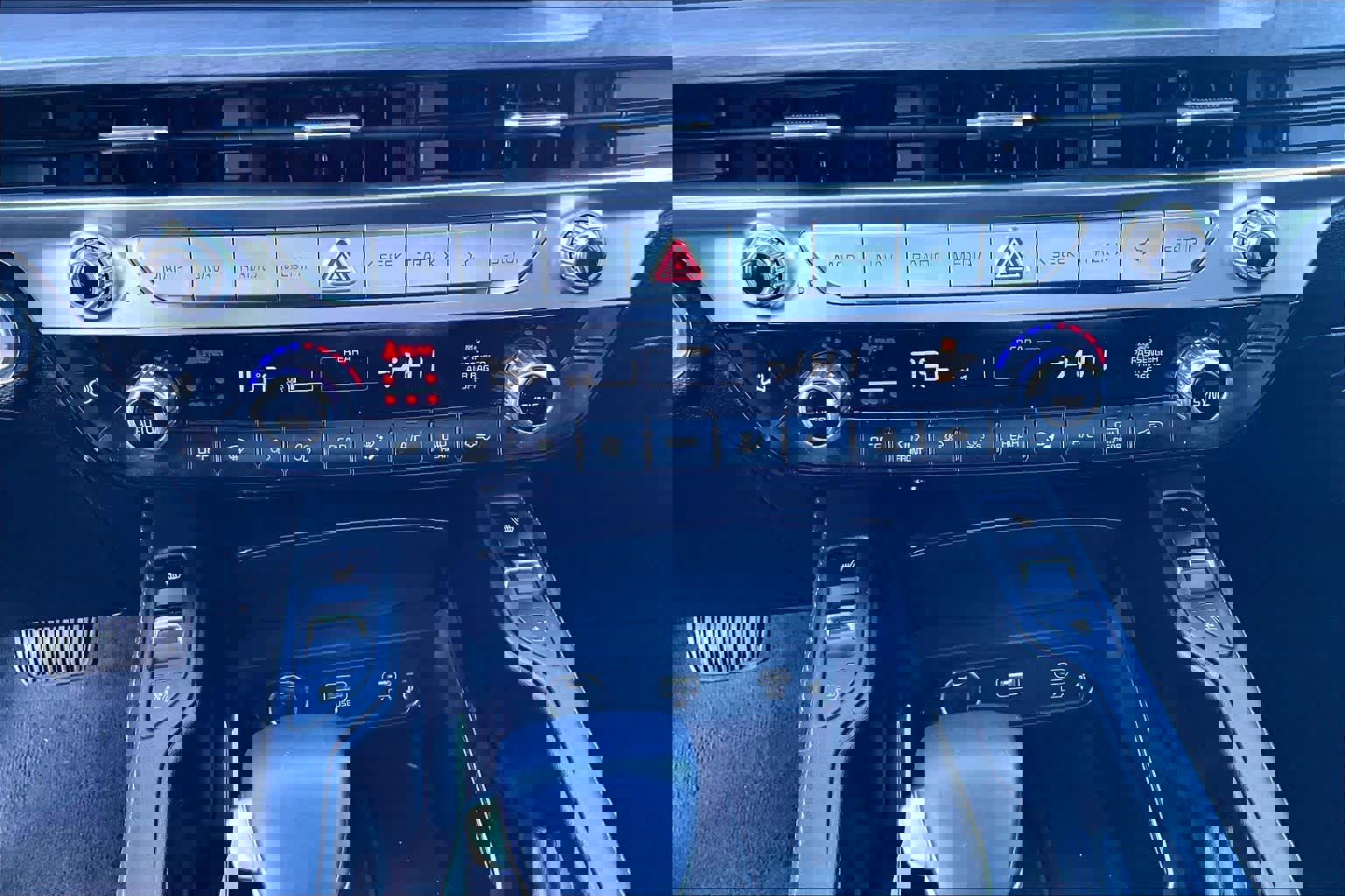 Used 2024 Kia Telluride EX X-Line image 34