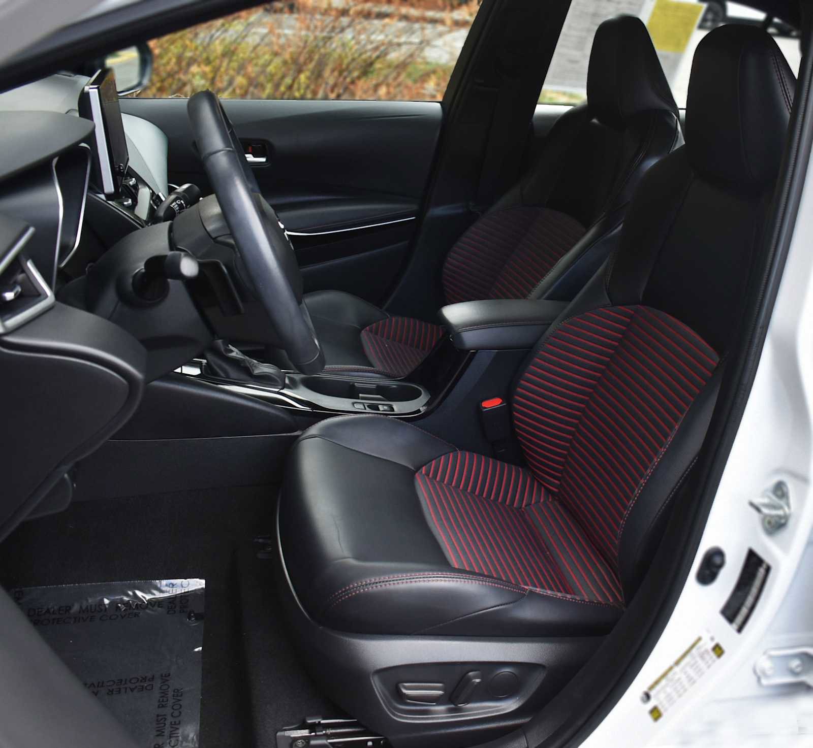 Used 2023 Toyota Corolla XSE image 9