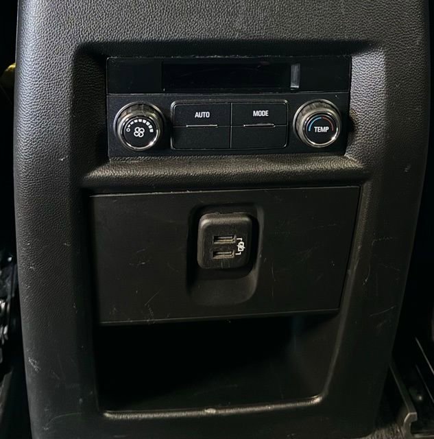 Used 2019 Chevrolet Traverse LT image 27