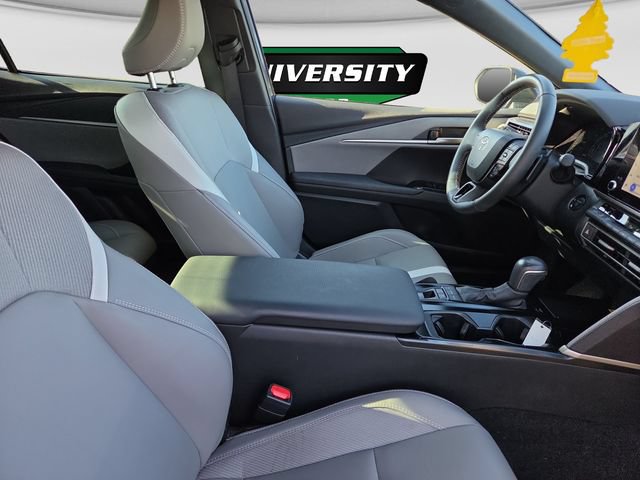 Used 2025 Toyota Camry SE w/ Convenience Package FWD image 25