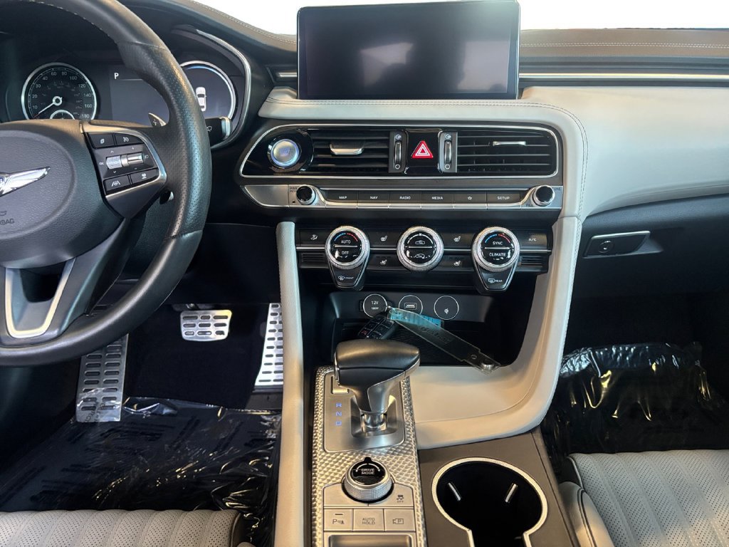 Used 2023 Genesis G70 2.0T w/ Sport Prestige Package RWD image 12