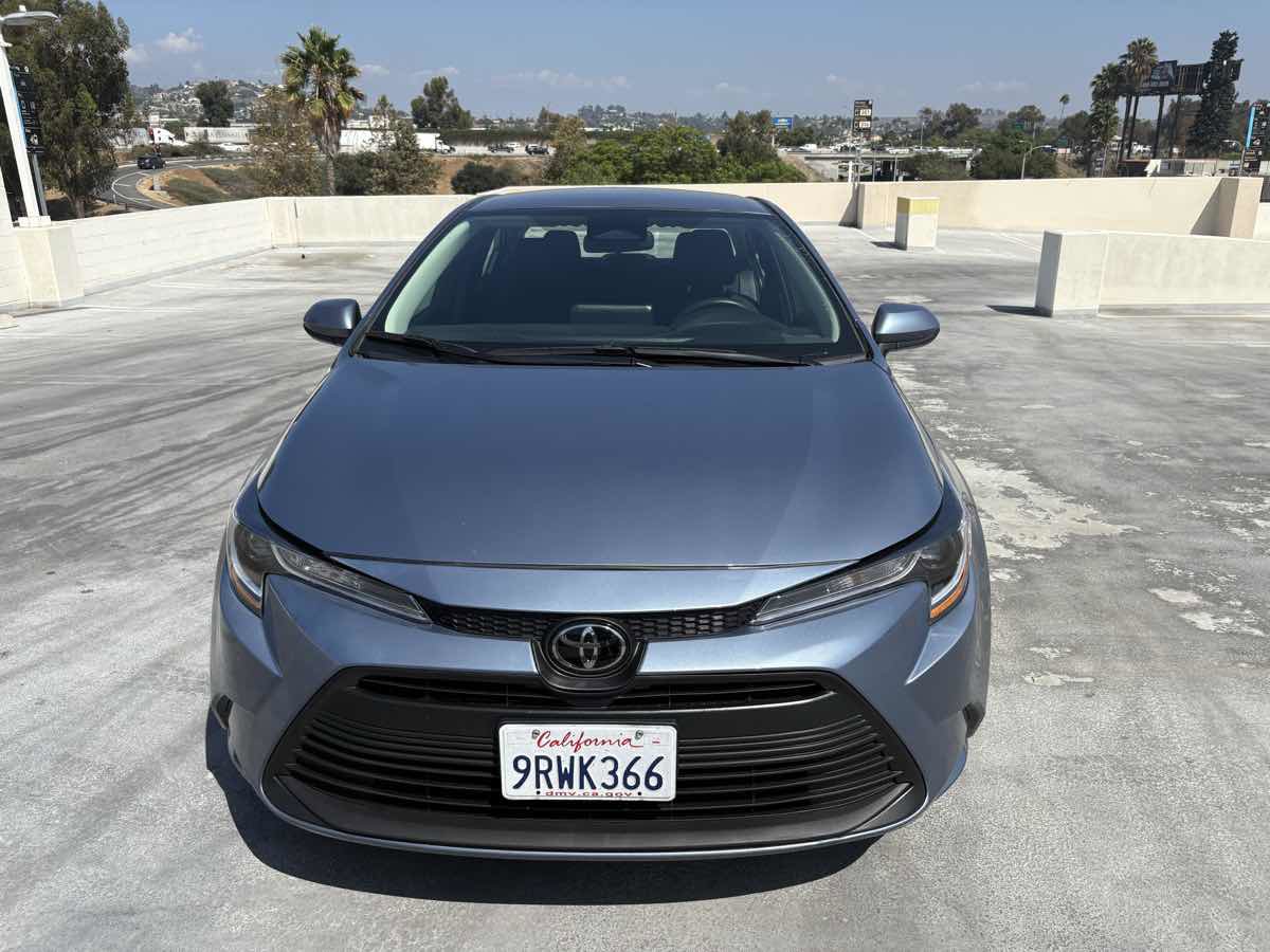 Used 2025 Toyota Corolla LE image 5