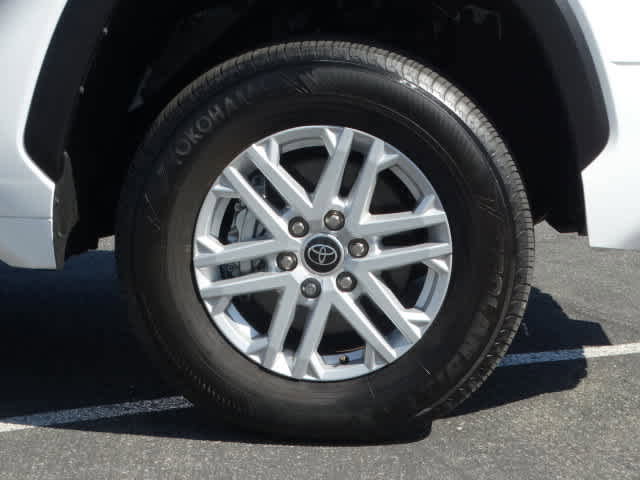 Used 2024 Toyota Tundra SR5 w/ SR5 Convenience Package AWD/4WD image 8