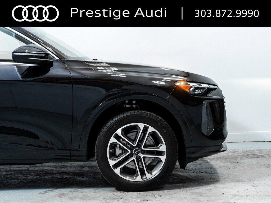 Used 2025 Audi Q5 Premium w/ Convenience Package AWD/4WD image 13