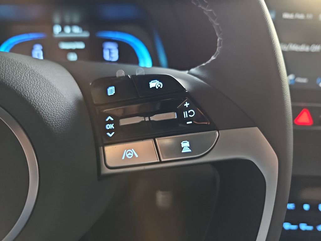 New 2026 Hyundai Elantra SEL Sport image 18