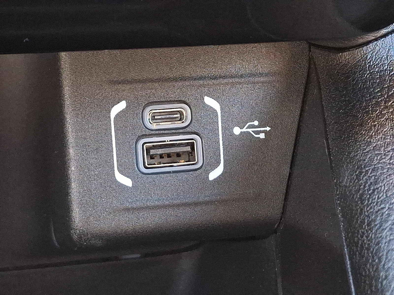 Certified 2024 Jeep Compass Latitude AWD/4WD image 23