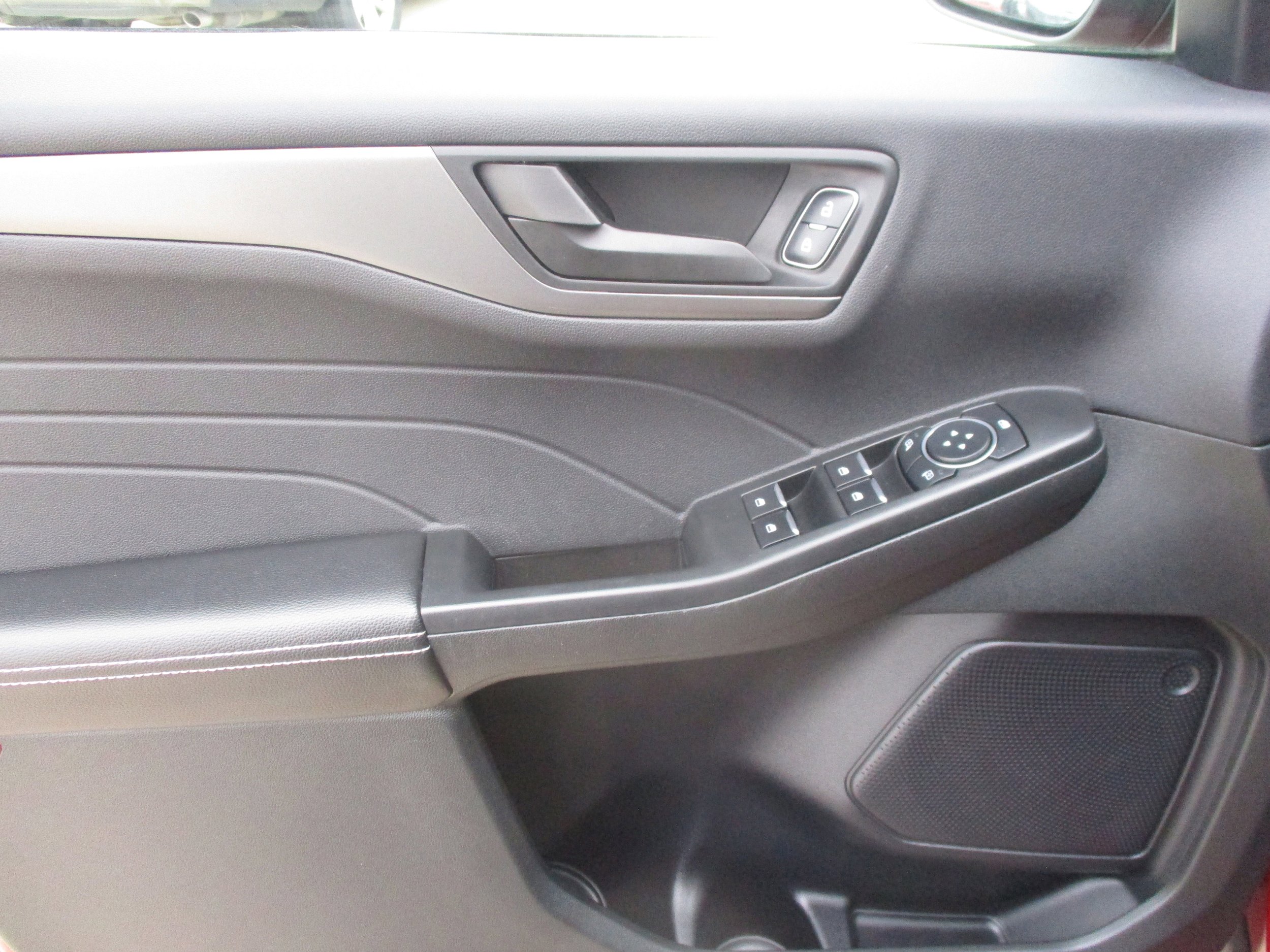 Used 2023 Ford Escape Active w/ Tech Pack #1 AWD/4WD image 32