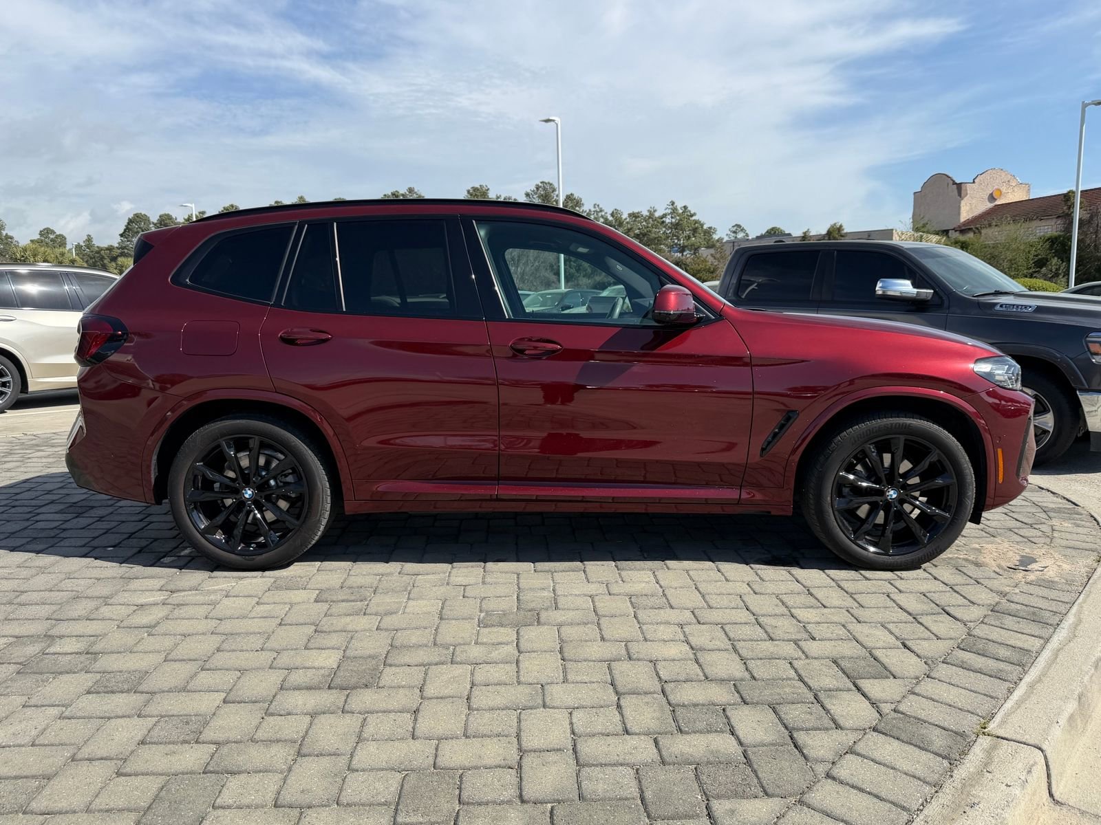 Used 2024 BMW X3 xDrive30i w/ Premium Package image 8