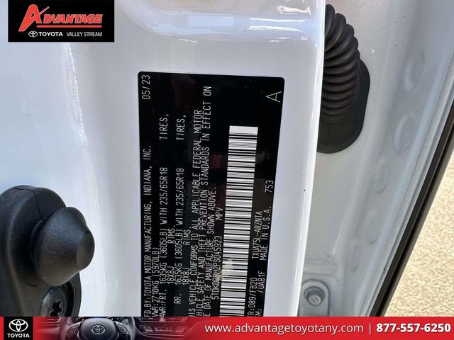 Used 2023 Toyota Highlander LE image 22