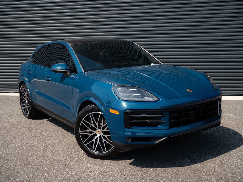 Certified 2025 Porsche Cayenne Coupe w/ Premium Package Plus image 27