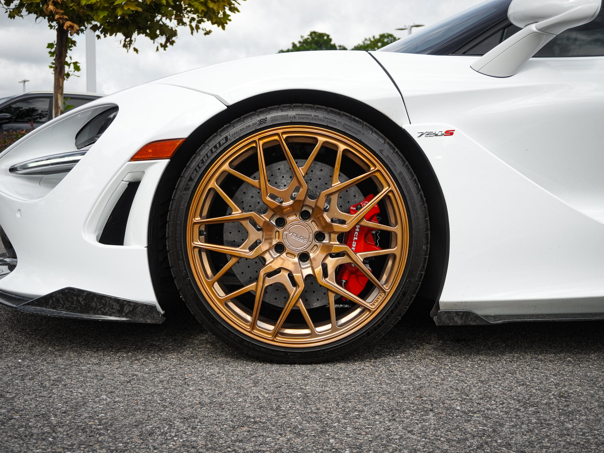 Used 2019 McLaren 720S RWD image 16