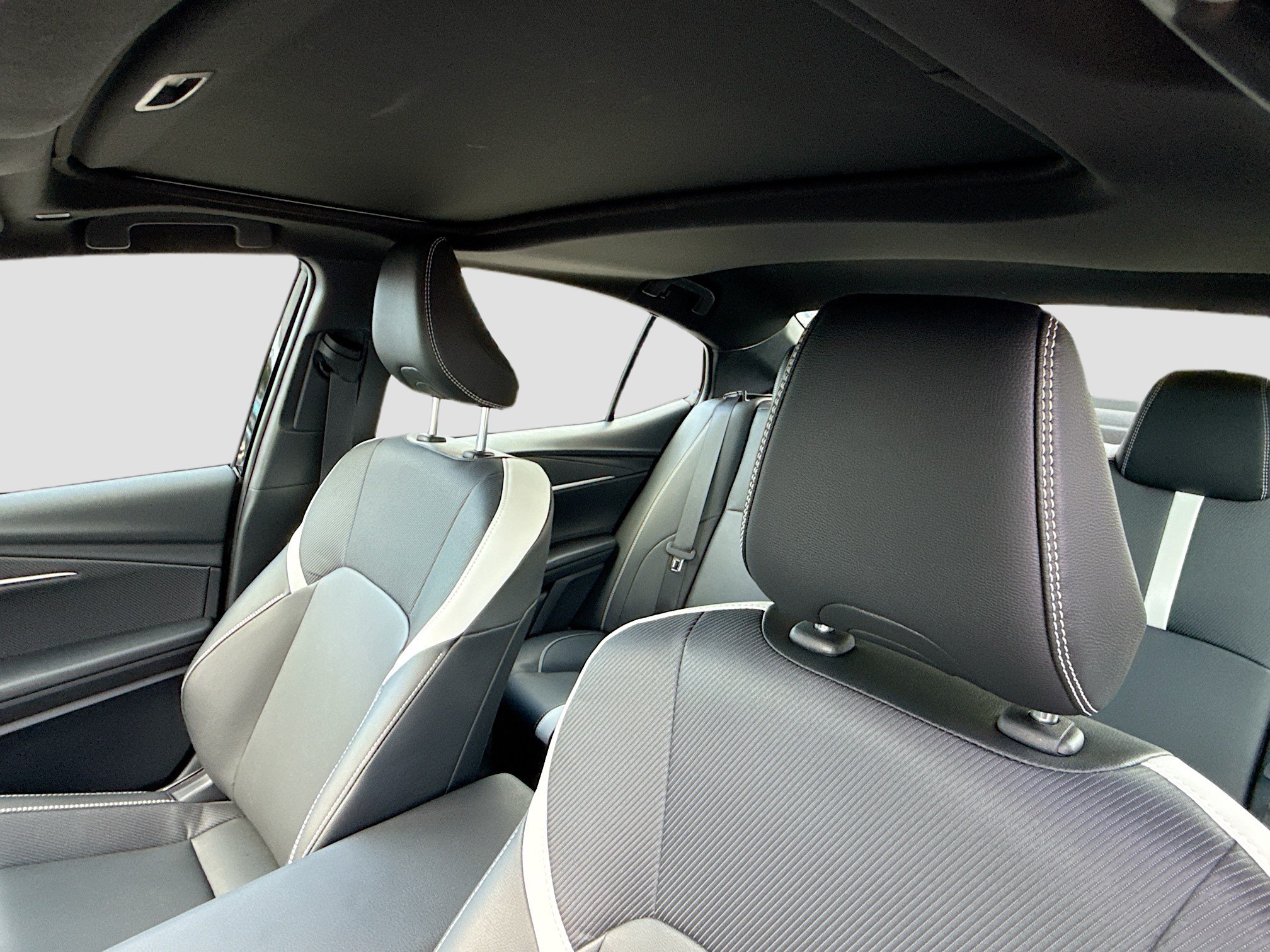 Used 2026 Toyota Camry SE w/ Multimedia Upgrade Package FWD image 25
