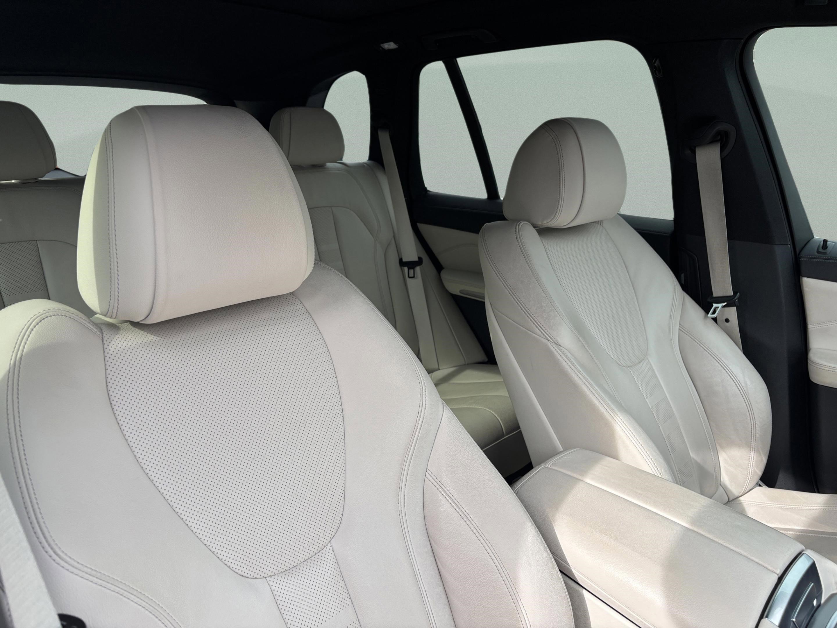 Used 2021 BMW X5 xDrive40i w/ Convenience Package image 23