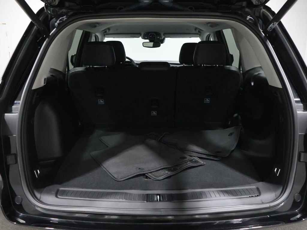 Used 2023 Jeep Grand Cherokee Limited image 4