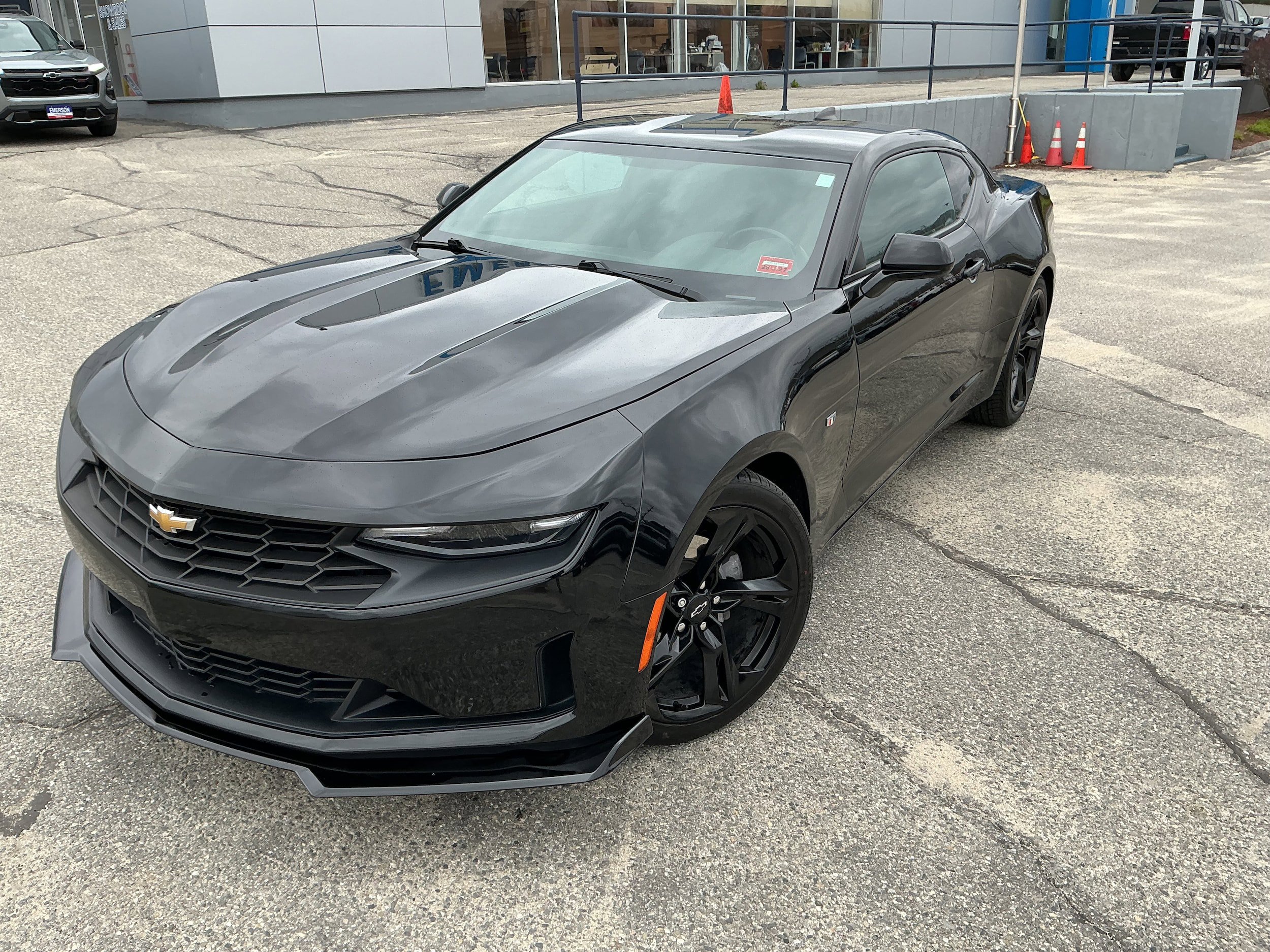 Certified 2022 Chevrolet Camaro LT w/ Technology Package RWD image 2