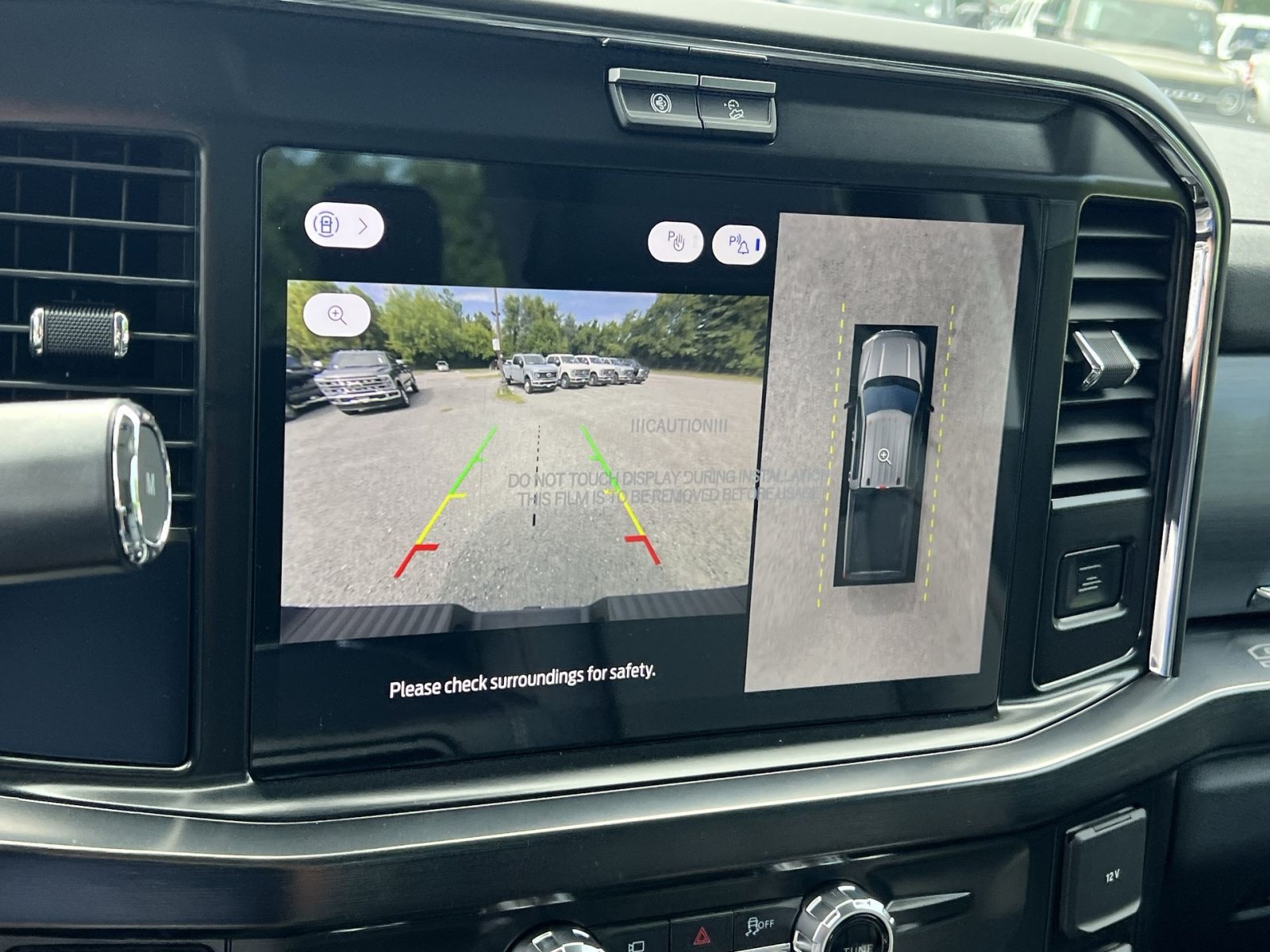 New 2026 Ford F250 Lariat w/ FX4 Off-Road Package AWD/4WD image 19