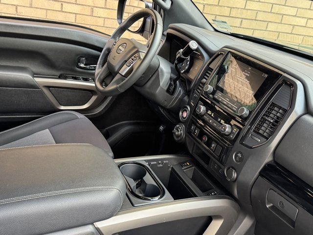 Used 2024 Nissan Titan SV w/ SV Bronze Edition Package image 11