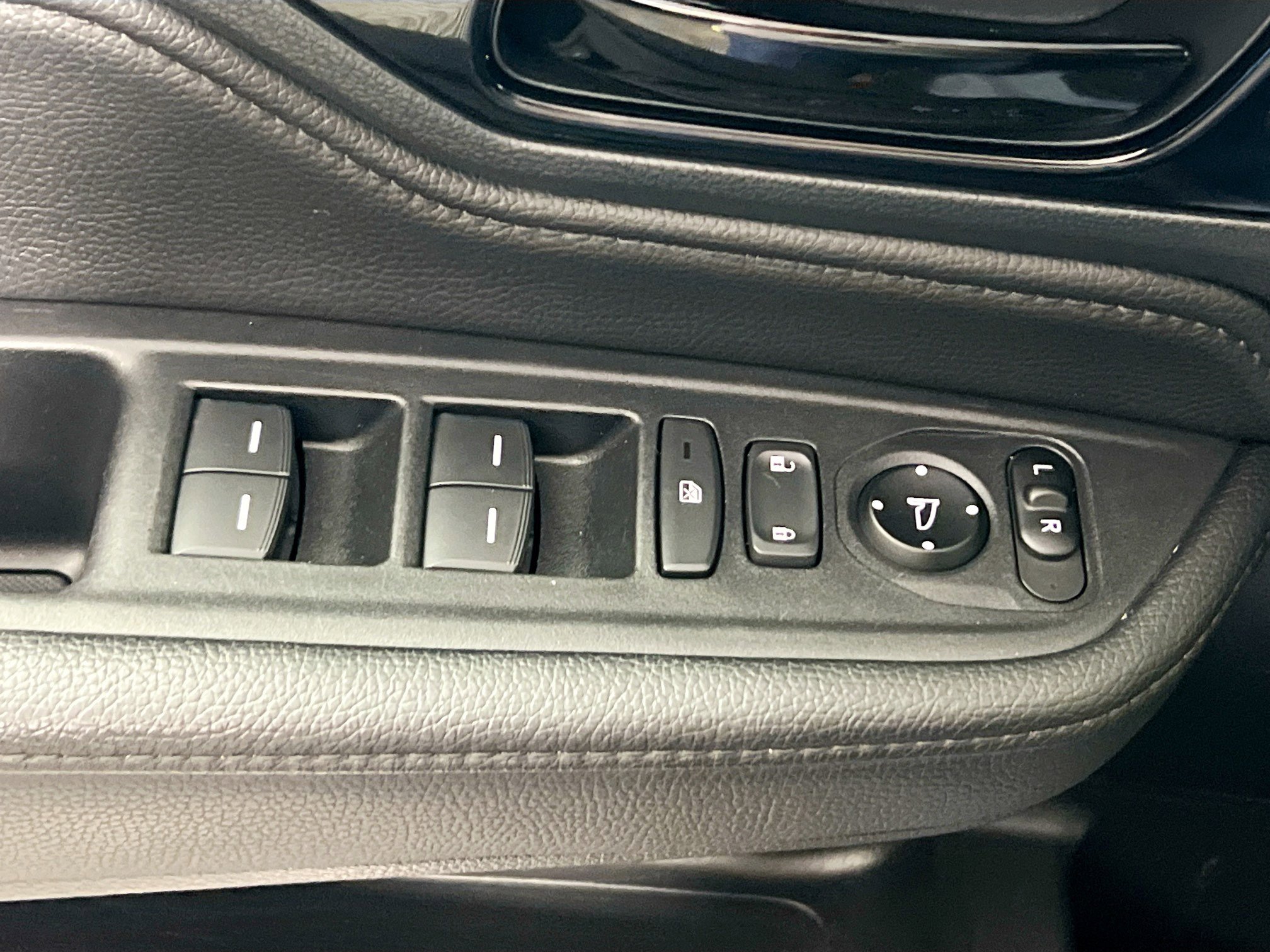 Used 2023 Honda Odyssey Touring image 16