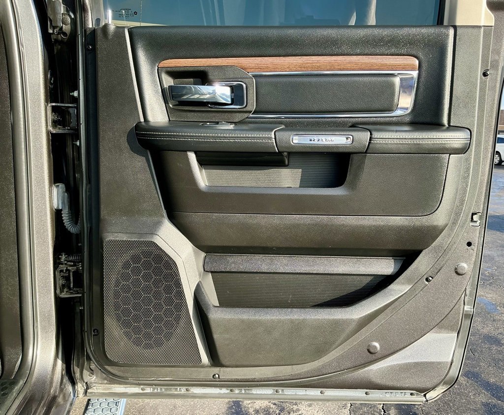 Used 2018 RAM 2500 Laramie w/ Convenience Group image 25