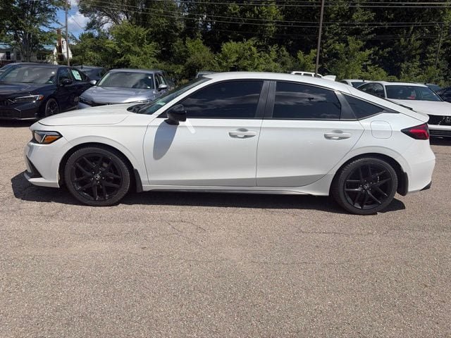 Used 2022 Honda Civic Sport image 3