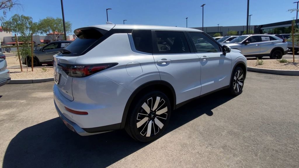 New 2026 Mitsubishi Outlander SE AWD/4WD image 8