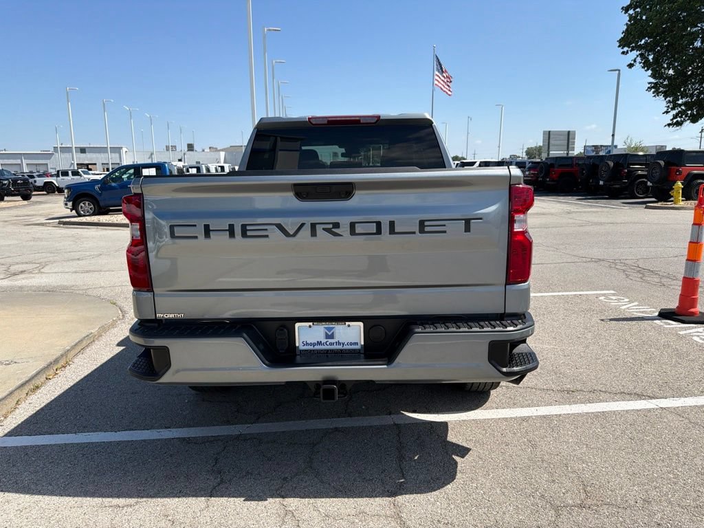 Used 2025 Chevrolet Silverado 1500 Custom AWD/4WD image 4