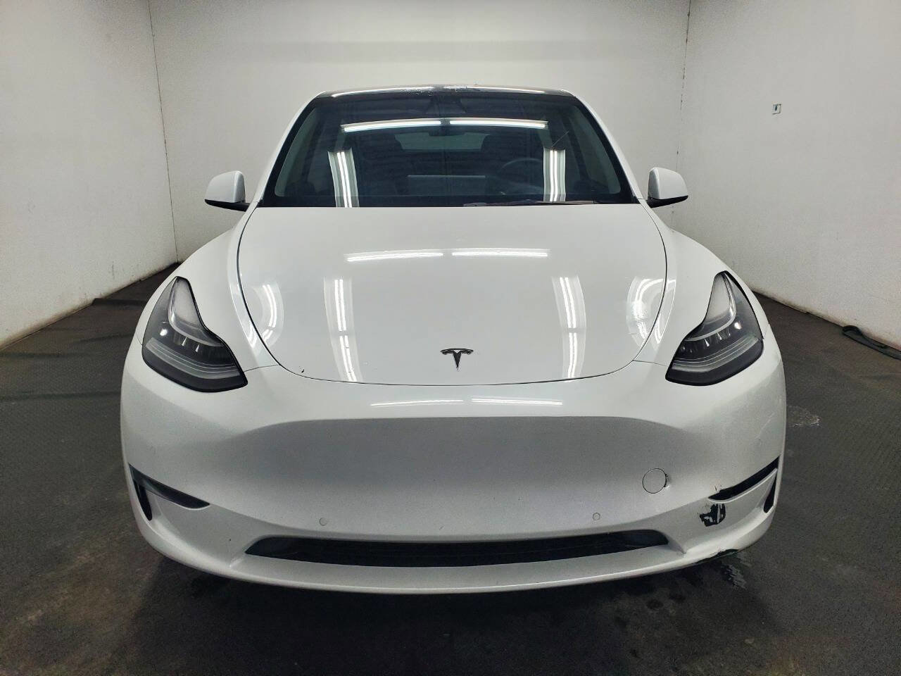 Used 2021 Tesla Model Y Long Range image 2