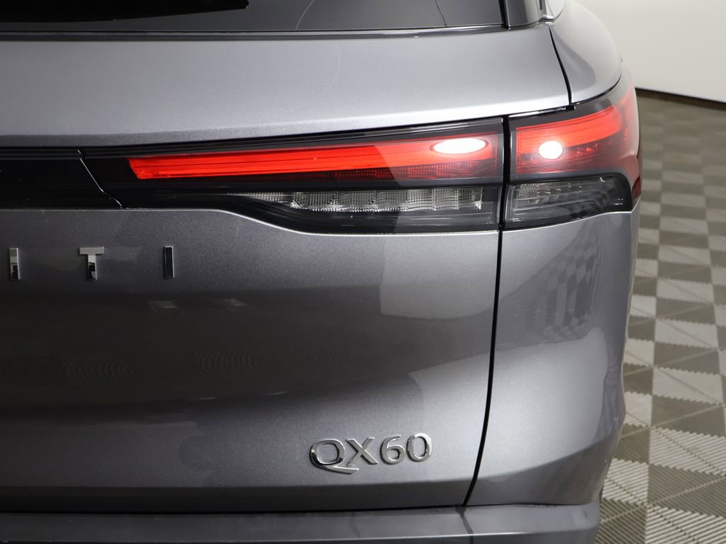 Used 2023 INFINITI QX60 Luxe image 19