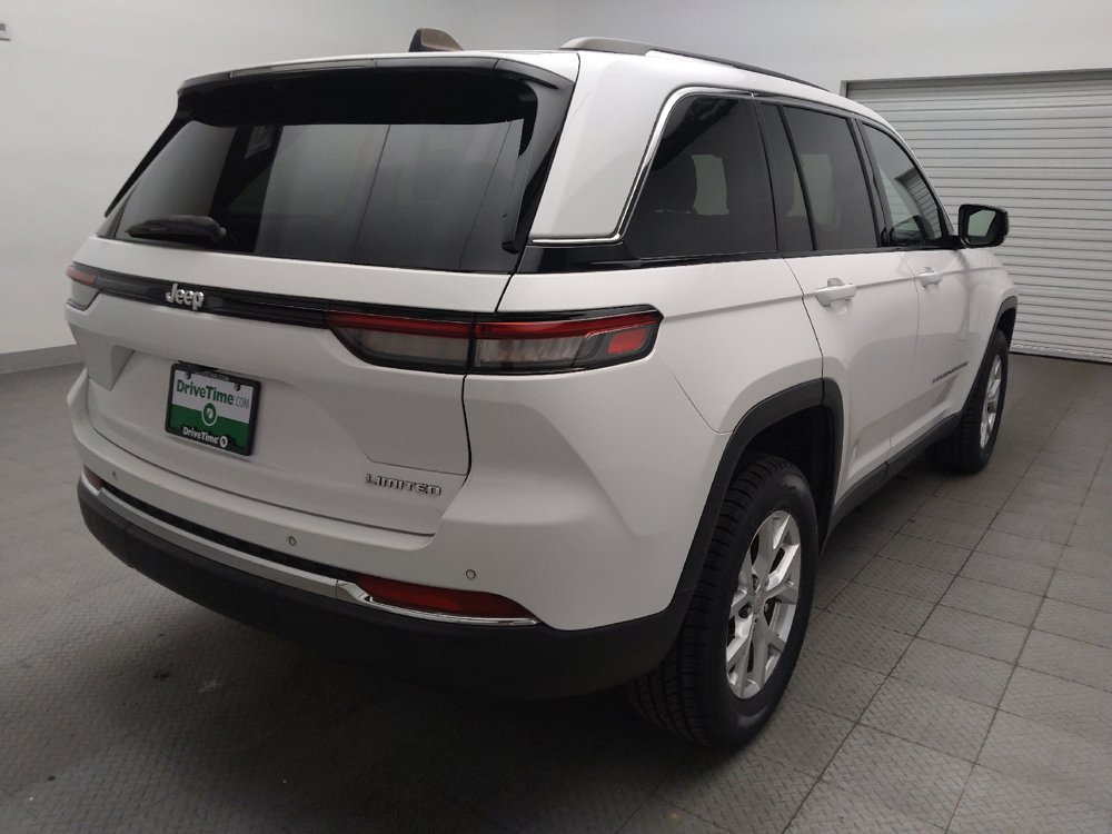 Used 2023 Jeep Grand Cherokee Limited RWD image 9