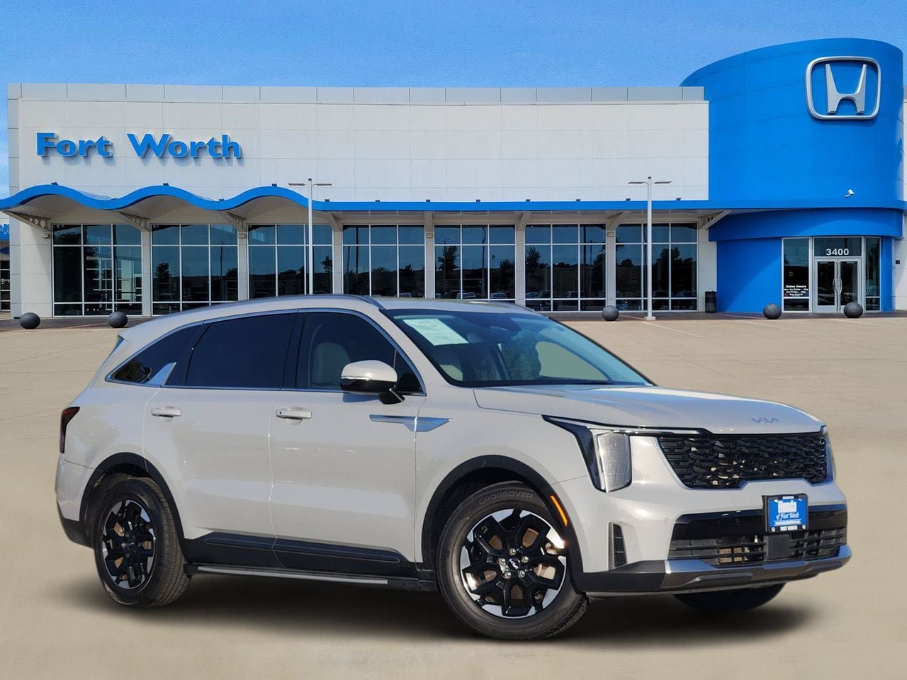 Used 2025 Kia Sorento S FWD image 1
