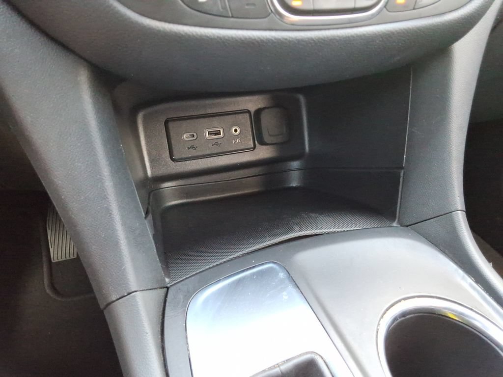 Certified 2020 Chevrolet Equinox LT FWD image 33