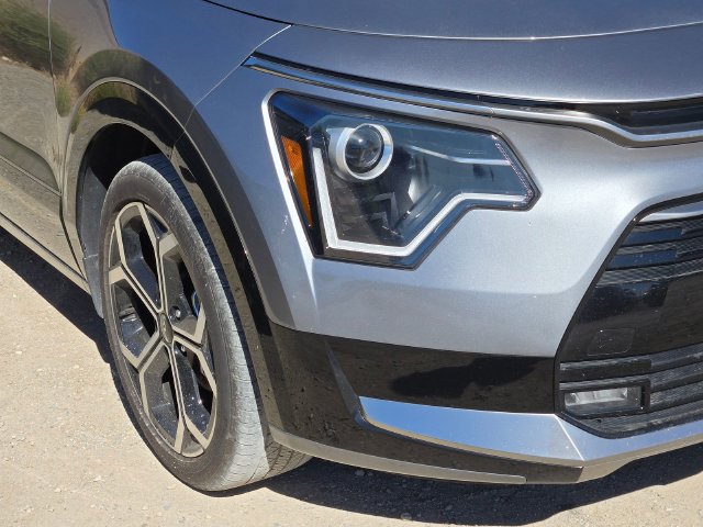 Certified 2025 Kia Niro EX Touring FWD image 4